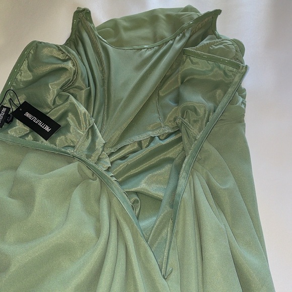 NWT PRETTYLITTLETHING dress 10 - Picture 6 of 14